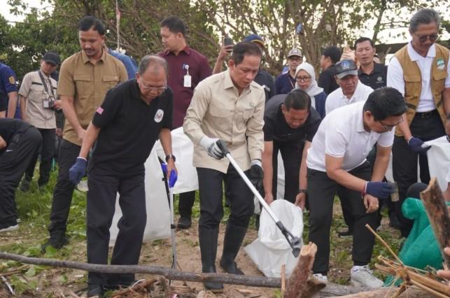 Menteri Lingkungan Hidup Tegaskan Bali Jadi Etalase Pengelolaan Sampah dan Citra Pariwisata Indonesia