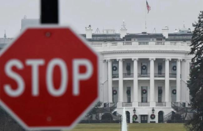 Survei PBS-NPR-Marist Menunjukkan Mayoritas Warga Amerika Menolak Penanganan Konflik Iran oleh Presiden Donald Trump