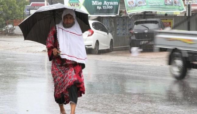 BMKG Memprakirakan Hujan Guyur Sejumlah Kota Besar di Indonesia pada Sabtu, Semarang Berpotensi Hujan Lebat Disertai Petir