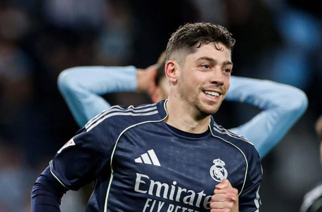 Gol Federico Valverde di Injury Time Bawa Real Madrid Menang Dramatis 2-1 atas Celta Vigo