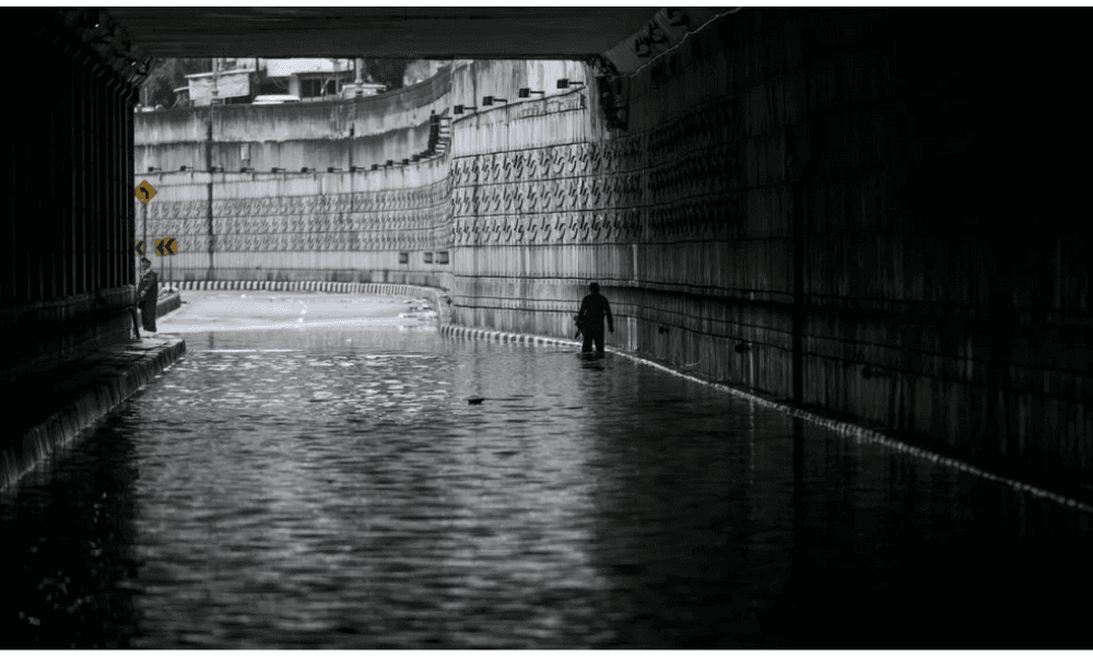 Banjir Masih Rendam 115 RT dan 16 Ruas Jalan di Jakarta Akibat Hujan Deras Sejak Sabtu