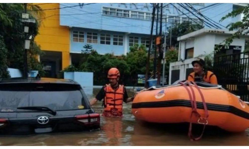 147 RT dan 19 Ruas Jalan di Jakarta Masih Terendam Banjir hingga Minggu Siang