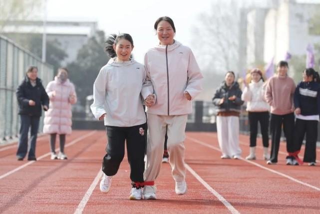 Berbagai Kota di China Meriahkan Hari Perempuan Internasional dengan Kegiatan Olahraga, Kreativitas, dan Pameran Kerja