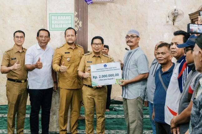Bupati Badung Menyalurkan Bantuan Sosial Rp2 Juta per KK bagi Umat Muslim Menjelang Idul Fitri 1447 Hijriah