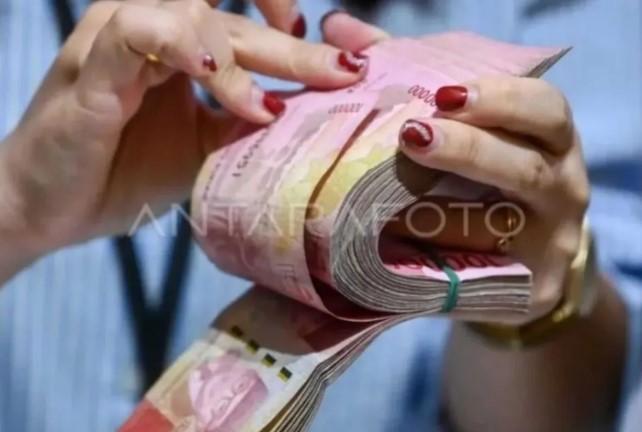 Rupiah Menguat Tipis ke Rp16.886 per Dolar AS, Tekanan Global Masih Membayangi