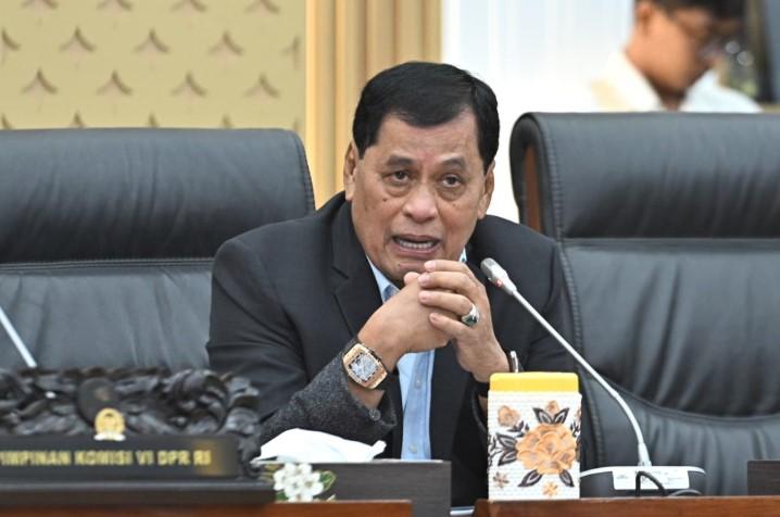 Komisi VI DPR Tunda Rapat Pembahasan Gerai Desa dan Koperasi Merah Putih untuk Pendalaman Program