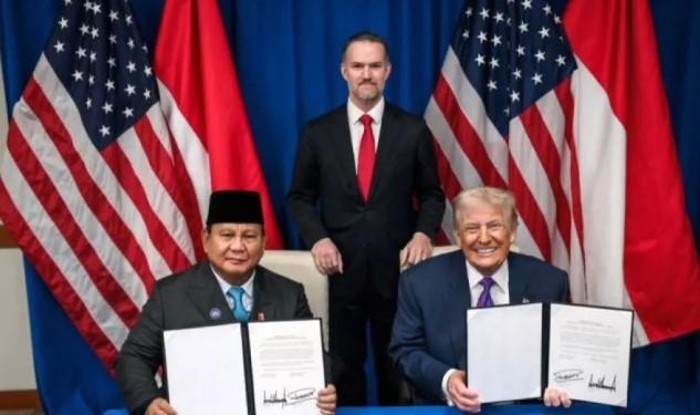 Foto Prabowo dan Trump Pamer Daging Babi di Media Sosial Dipastikan Hoaks