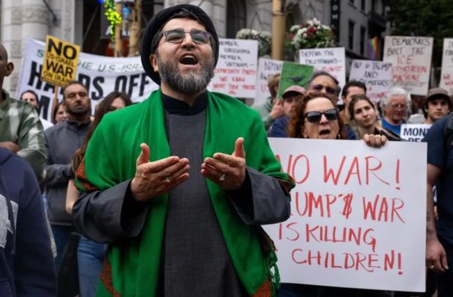 Trump Sampaikan Pernyataan Membingungkan soal Durasi Operasi Militer AS terhadap Iran