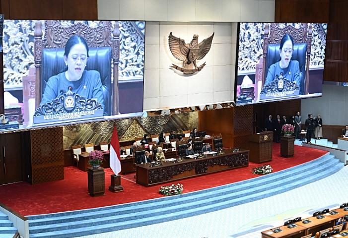 Rapat Paripurna DPR RI Menyetujui RUU Perubahan Pengelolaan Keuangan Haji sebagai Inisiatif DPR