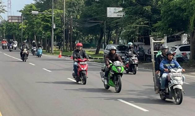 Arus Mudik H-7 Lebaran di Jalur Pantura Cirebon Mulai Meningkat, Polisi Pastikan Lalu Lintas Masih Lancar