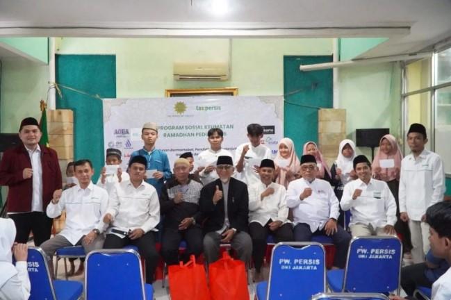 Persatuan Islam DKI Jakarta Salurkan Beasiswa untuk 250 Mahasiswa dan Santunan Sosial dalam Program Ramadhan Peduli 2026