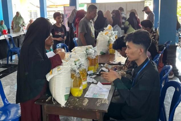 Bulog Banyumas Mulai Salurkan Bantuan Pangan 384 Ton Beras dan Minyak Goreng untuk 19 Ribu Warga