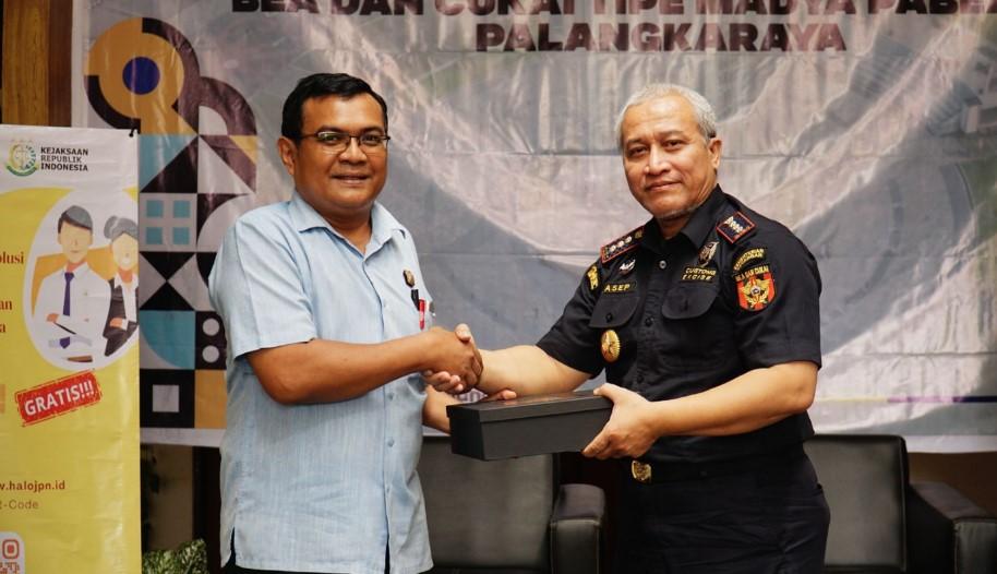 Tekan Pelanggaran di Bidang Kepabeanan dan Cukai, Bea Cukai dan Kejaksaan Tingkatkan Sinergi