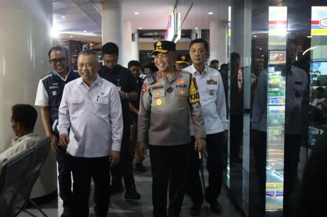 Menhub Dudy Purwagandhi Tegaskan Penindakan Truk Logistik yang Langgar Aturan Operasional Saat Angkutan Lebaran