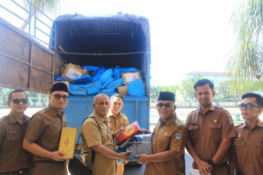 Bantuan Presiden Prabowo Tiba di Pasaman Barat, Ribuan Perlengkapan Ibadah dan Pakaian Disalurkan untuk Korban Bencana