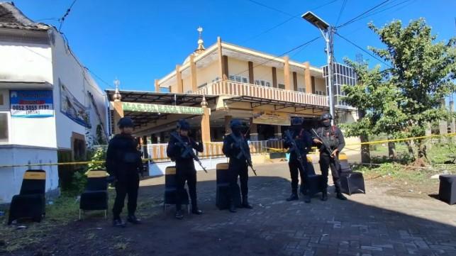 Tim Jibom dan Labfor Selidiki Ledakan Masjid di Jember, Olah TKP Masih Berlangsung