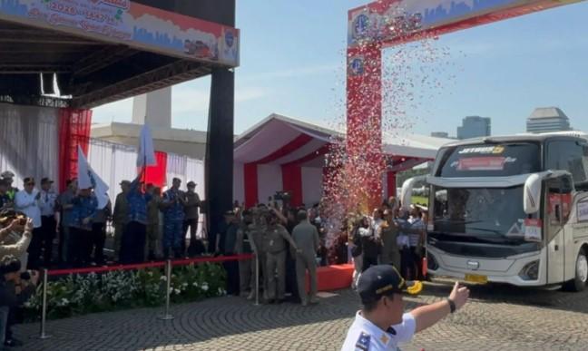Pramono-Rano Lepas 744 Bus Mudik Gratis di Monas