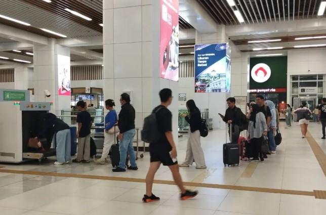 Pemudik Sebut Kereta Cepat Whoosh Lebih Efisien dan Cepat Saat Arus Mudik Lebaran 2026