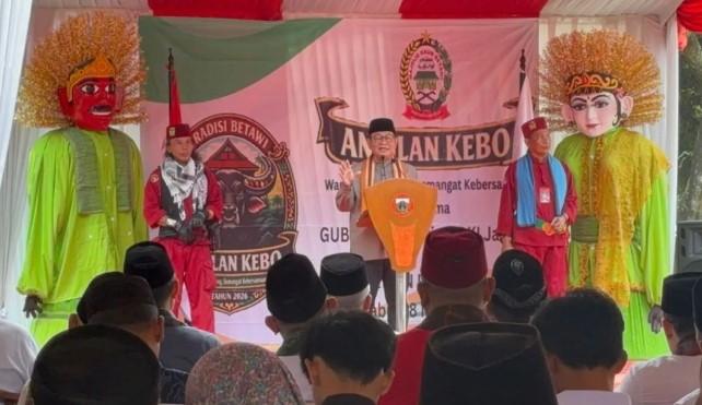 Gubernur Pramono Berharap Tradisi Andilan Kebo Perkuat Kerukunan Kaum Betawi di Jakarta