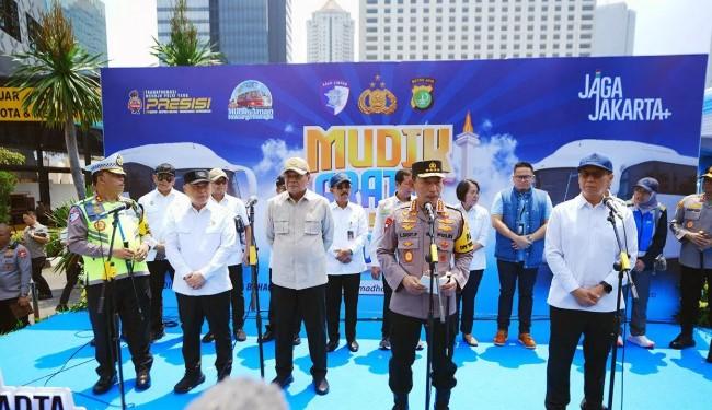 Kapolri Pastikan Polisi Terus Usut Kasus Penyiraman Air Keras terhadap Aktivis KontraS