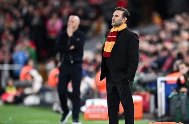 Okan Buruk Sebut Cedera Osimhen Jadi Titik Balik Kekalahan Telak Galatasaray dari Liverpool