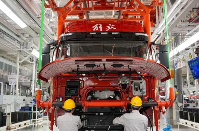 FAW TRUCKS Luncurkan Truk LN 4×4 Rakitan Lokal di Indonesia, Perkuat Ekspansi Pasar Global