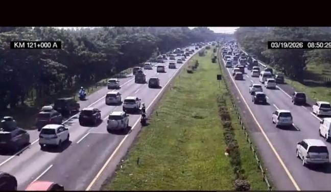 Lonjakan Arus Mudik, 41 Ribu Kendaraan Melintas di Tol Cipali Selama Delapan Jam Jelang Lebaran