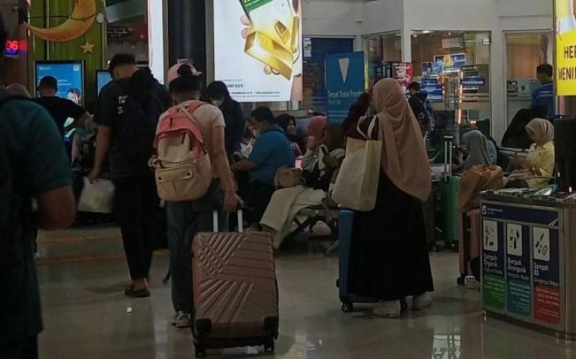 Petugas Kesehatan Imbau Pemudik Penuhi Asupan Air dan Vitamin agar Tetap Fit Selama Perjalanan