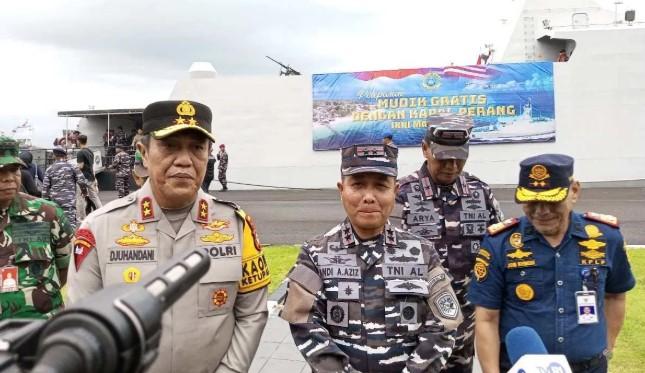 TNI AL Kerahkan KRI Marlin-877 untuk Mudik Gratis Makassar-Selayar, Angkut Ratusan Penumpang