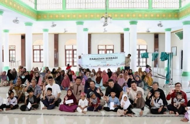 Pertamina Regional Jawa Salurkan Bantuan Safari Ramadhan untuk 2.400 Penerima Manfaat