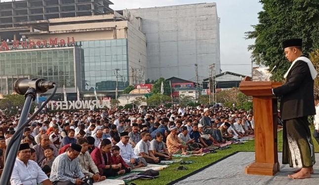 Khatib Ajak Jamaah Maknai Idul Fitri sebagai Refleksi Iman, Bukan Sekadar Seremoni Tahunan