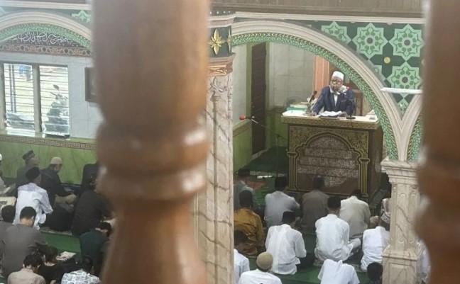 Khatib Idul Fitri di Agam Angkat Banjir Bandang sebagai Bahan Khutbah dan Ajak Jamaah Introspeksi