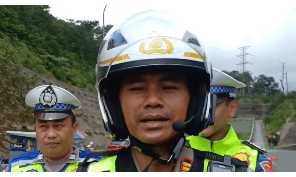 Polres Cianjur Terapkan Sistem Satu Arah di Puncak Akibat Lonjakan Kendaraan