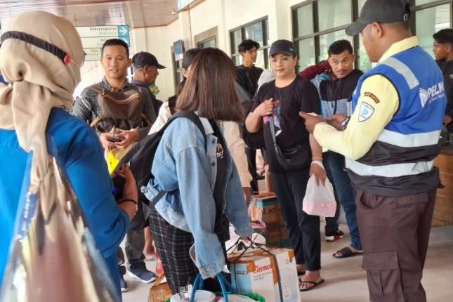 Arus Mudik di Pelabuhan Tenau NTT Melonjak Tajam Sejak H-8 Lebaran