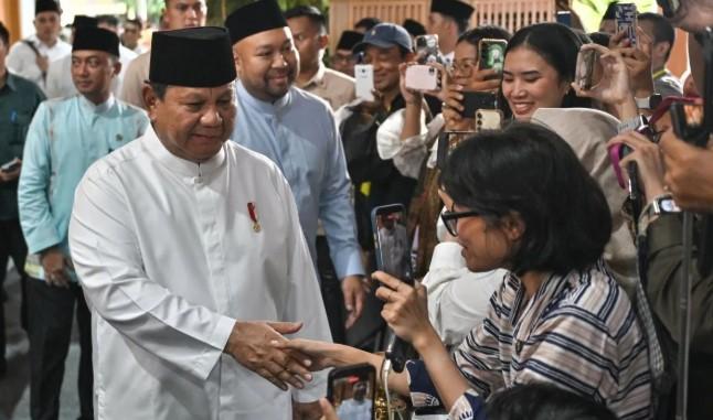 Lebaran Hadirkan Tekanan Sosial untuk Bahagia di Tengah Realitas Emosi yang Beragam