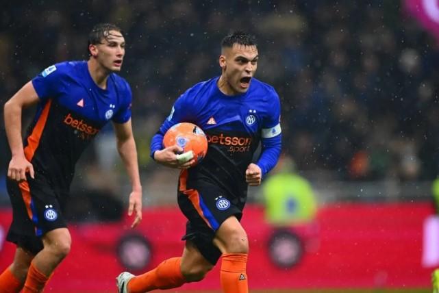 Inter Milan Dinilai Kurang Tajam Meski Masih Pimpin Klasemen Usai Imbang Lawan Fiorentina