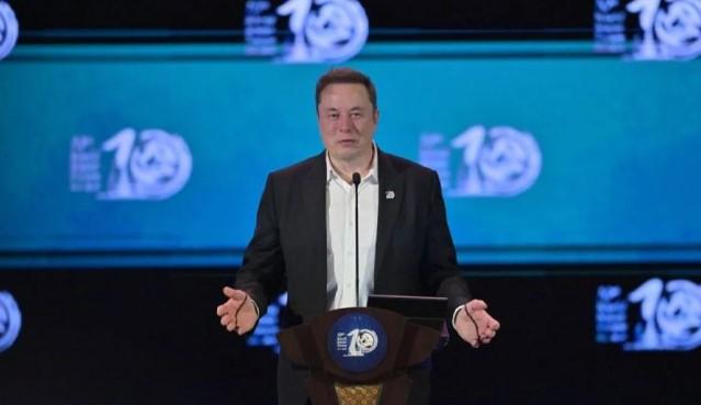 Elon Musk Ungkap Rencana Kolaborasi Tesla dan SpaceX Bangun Pabrik Chip “Terafab”