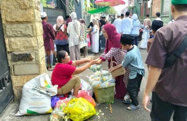 Tradisi Ziarah Kubur Saat Lebaran di NTB Dorong Ekonomi Rakyat dan Perkuat Nilai Sosial