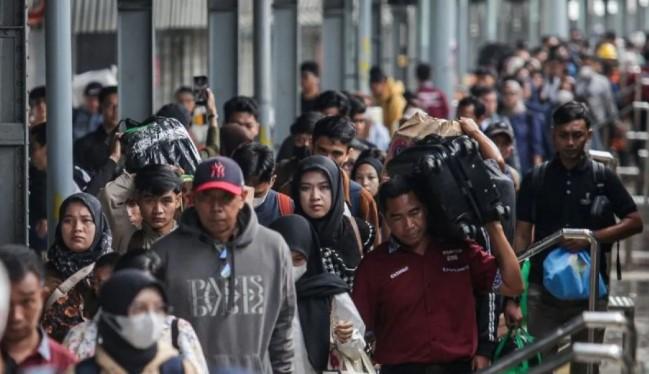 KAI Layani 2,82 Juta Penumpang Selama Lebaran 2026, Okupansi Tembus 150 Persen