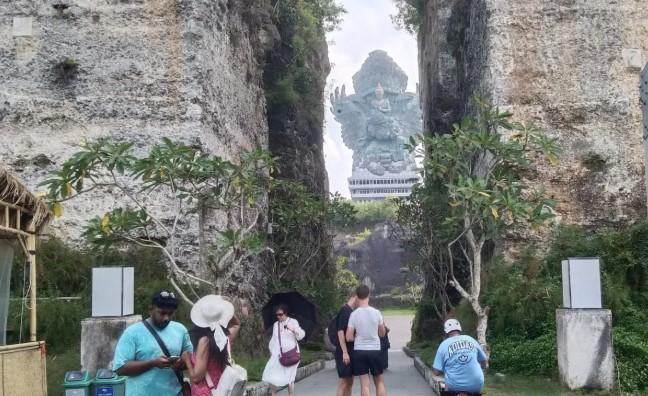 Strategi Pariwisata Bali Diperkuat di Tengah Dampak Konflik Global terhadap Penerbangan Internasional