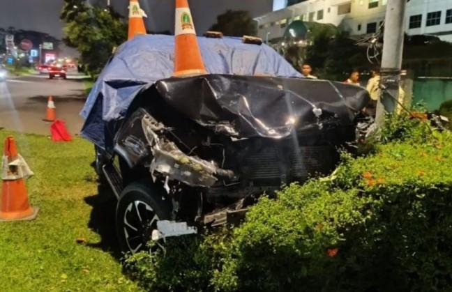 Minibus Tabrak Empat Motor di Pantai Indah Kapuk, Dua Orang Tewas dan Tujuh Luka