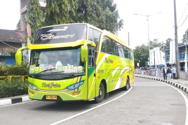 Pengelola Pastikan Kedatangan Bus AKAP di Kampung Rambutan Lancar Tanpa Keterlambatan Saat Arus Balik
