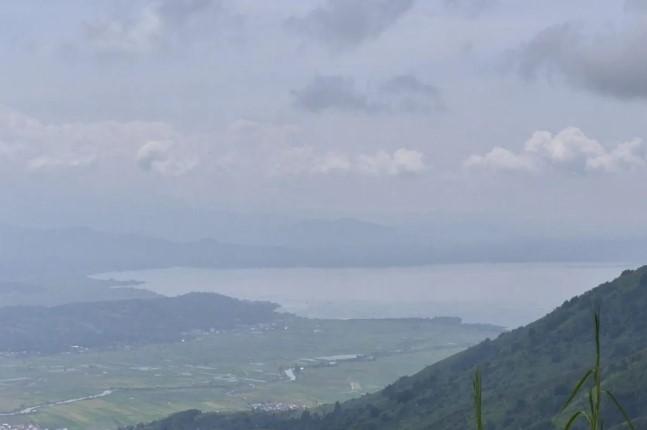 Pesona Dataran Tinggi Kerinci Tarik Wisatawan Lebaran, Kebun Teh Kayu Aro Diserbu Pengunjung