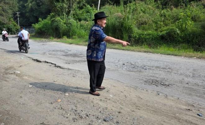Shadiq Pasadigoe Desak Pemerintah Segera Perbaiki Jalan Rusak di Tanah Datar Pasca-Lebaran