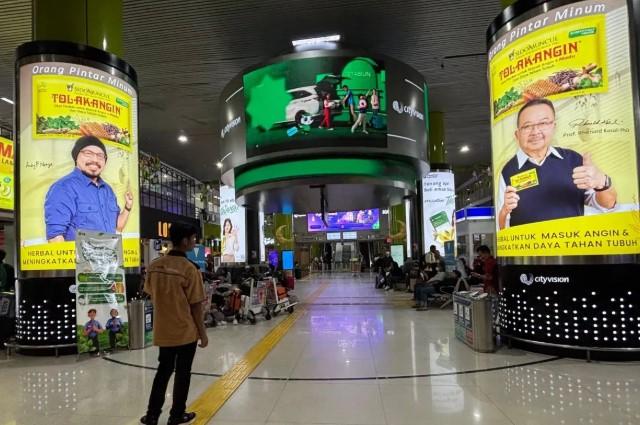 Stasiun Gambir dan Pasar Senen Jadi Pusat Arus Balik Lebaran, Kedatangan Penumpang Masih Tinggi