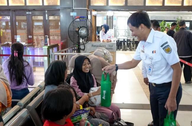 KAI Optimalkan Layanan Angkutan Lebaran 2026 demi Kenyamanan dan Keselamatan Penumpang