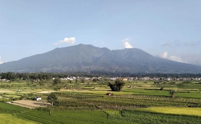 Gunung Marapi Erupsi Dua Kali dalam Waktu Berdekatan, Warga Diminta Waspada