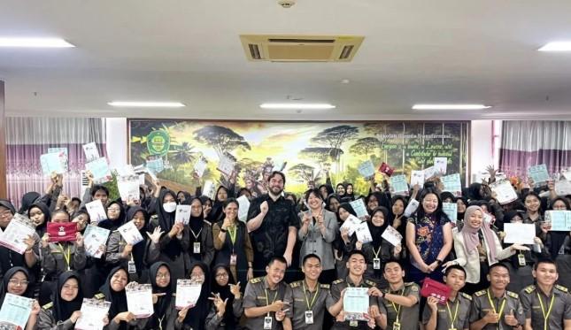 Program Garuda Transformasi Antarkan 32 Siswa SMAN 10 Samarinda Tembus Kampus Bergengsi Dunia