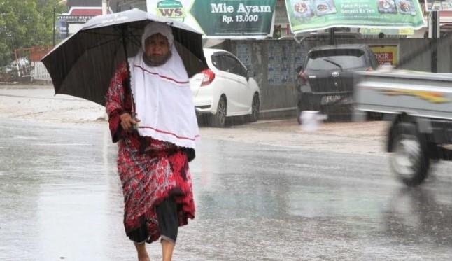 BMKG Ingatkan Mayoritas Wilayah Indonesia Berpotensi Diguyur Hujan pada Jumat