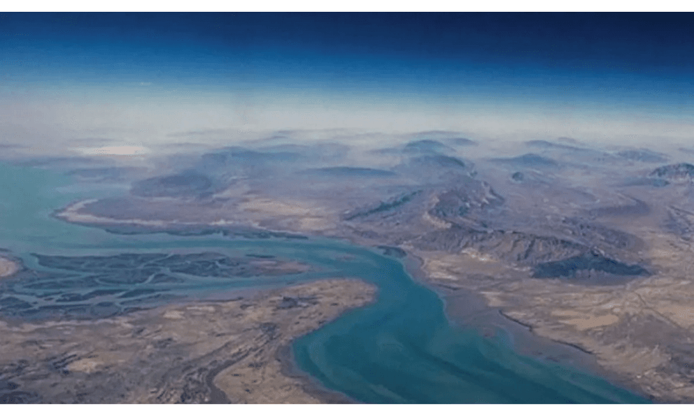 Konflik AS-Israel dan Iran Picu Krisis Selat Hormuz, Ribuan Kapal Tertahan